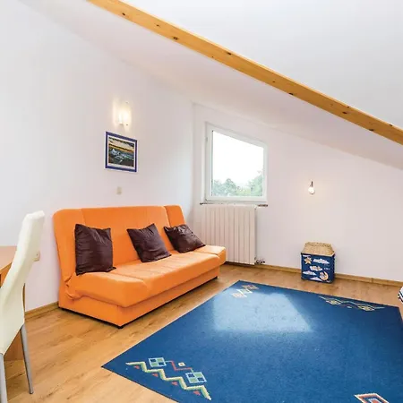 2 Bedroom Cozy In Icici